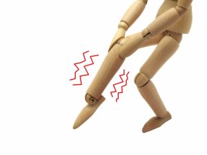 足のしびれの原因を指・足裏・足の甲それぞれ解説！病院は何科へいく？